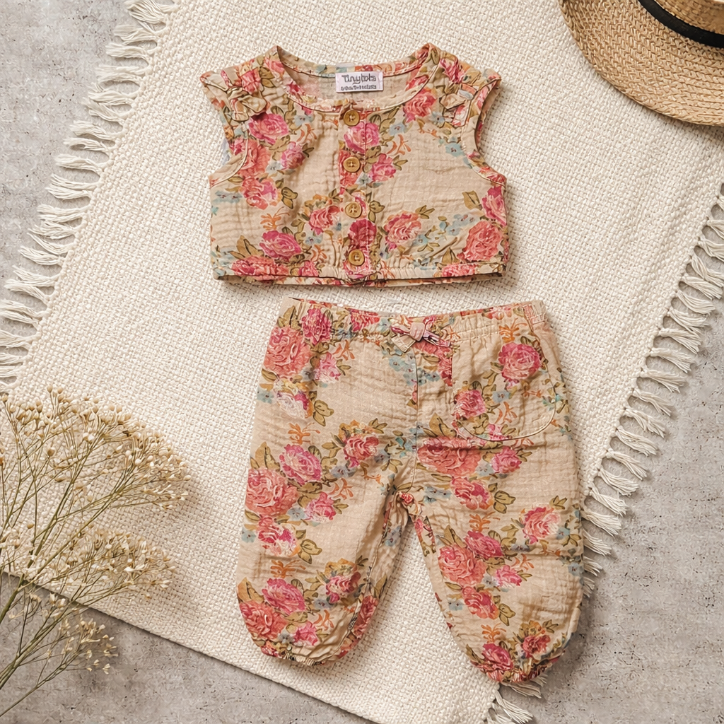 Vintage-Inspired Baby set